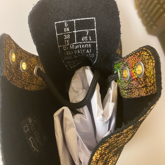 Dr Martens - Picture 6 of 11